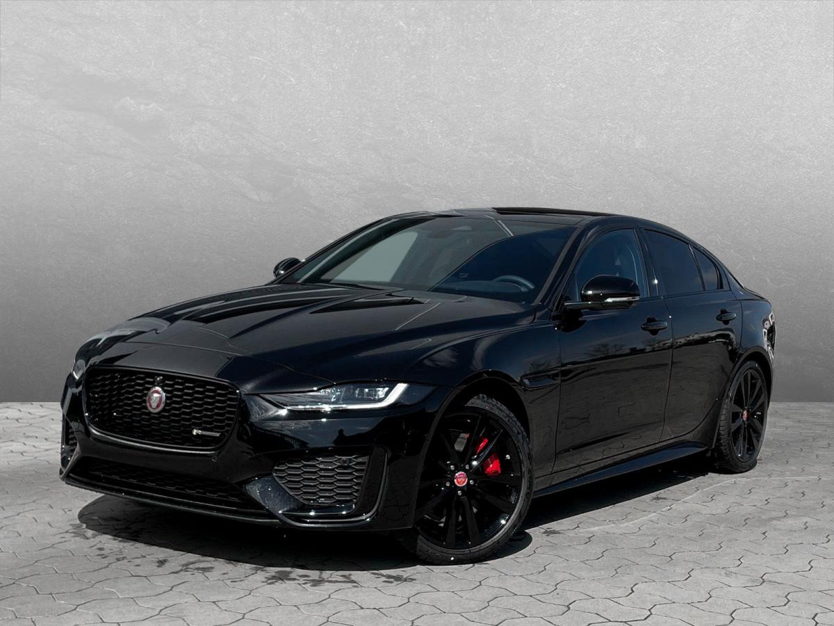 Jaguar XE X760  P300 R-Dynamic Black AWD Automatik