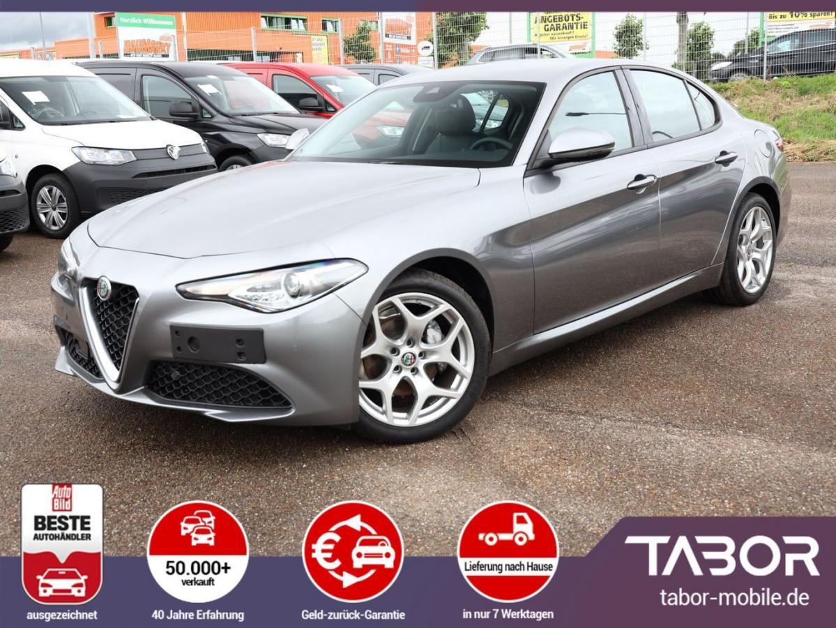 Alfa Romeo Giulia 2.2 Turbo 160 AT8 Executive ACC Nav PDC image