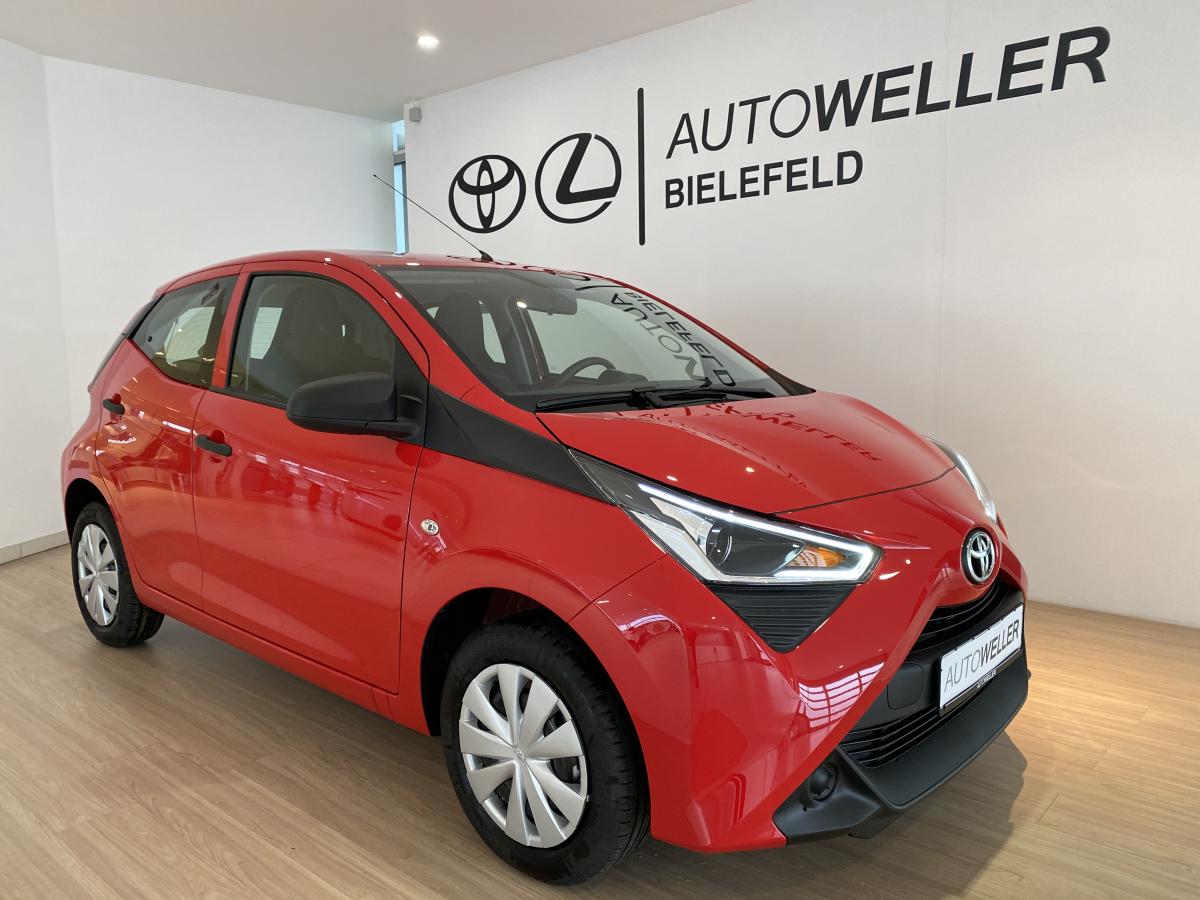 Toyota Aygo AB1  1.0 x-play connect