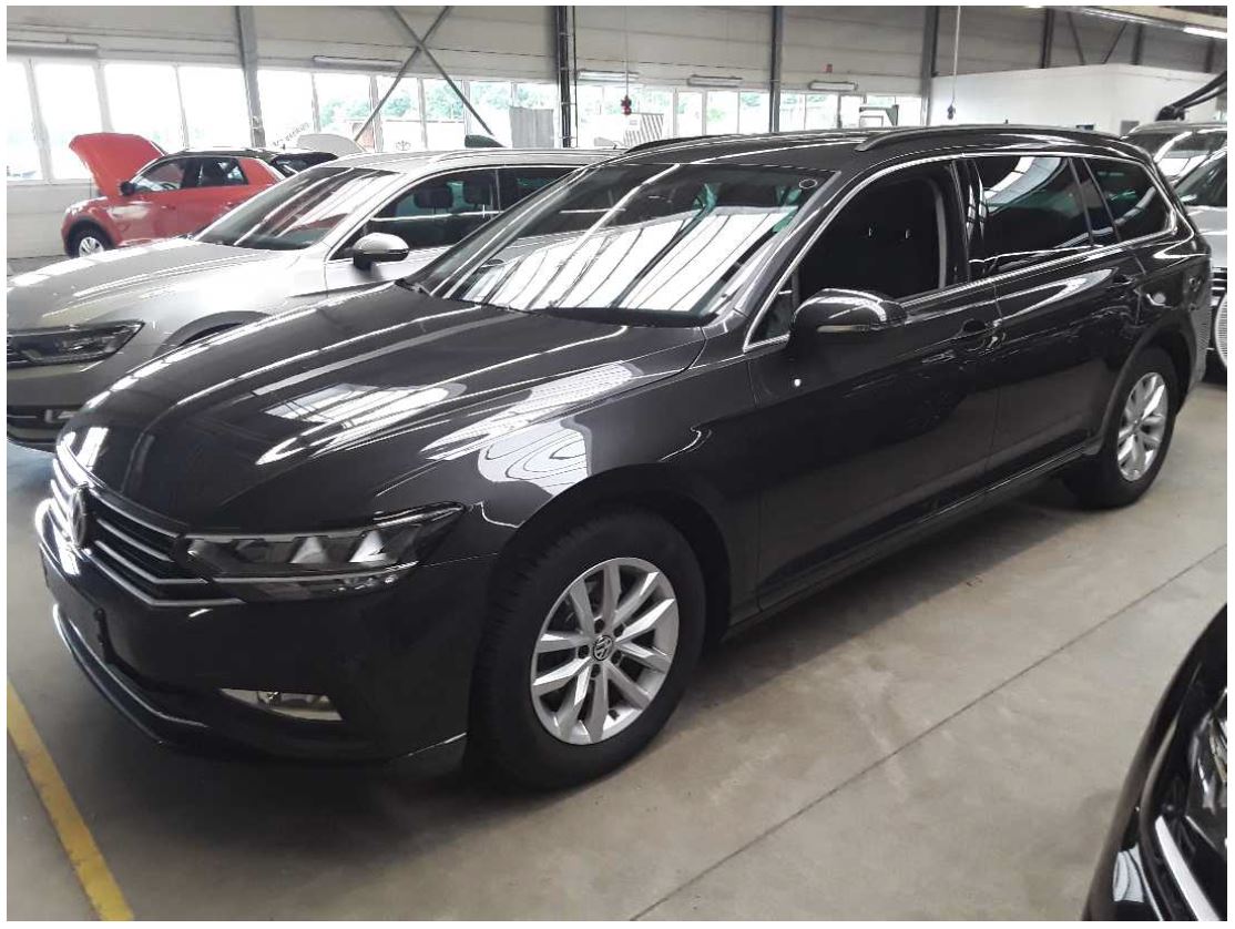 VW Passat B8  Variant 1.5 TSI OPF Business DSG