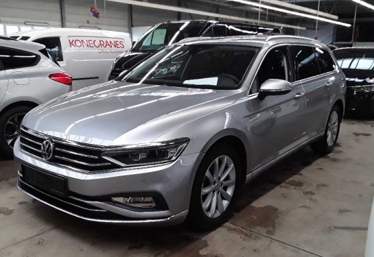 VW Passat B8  Variant 2.0 TDI SCR Elegance DSG