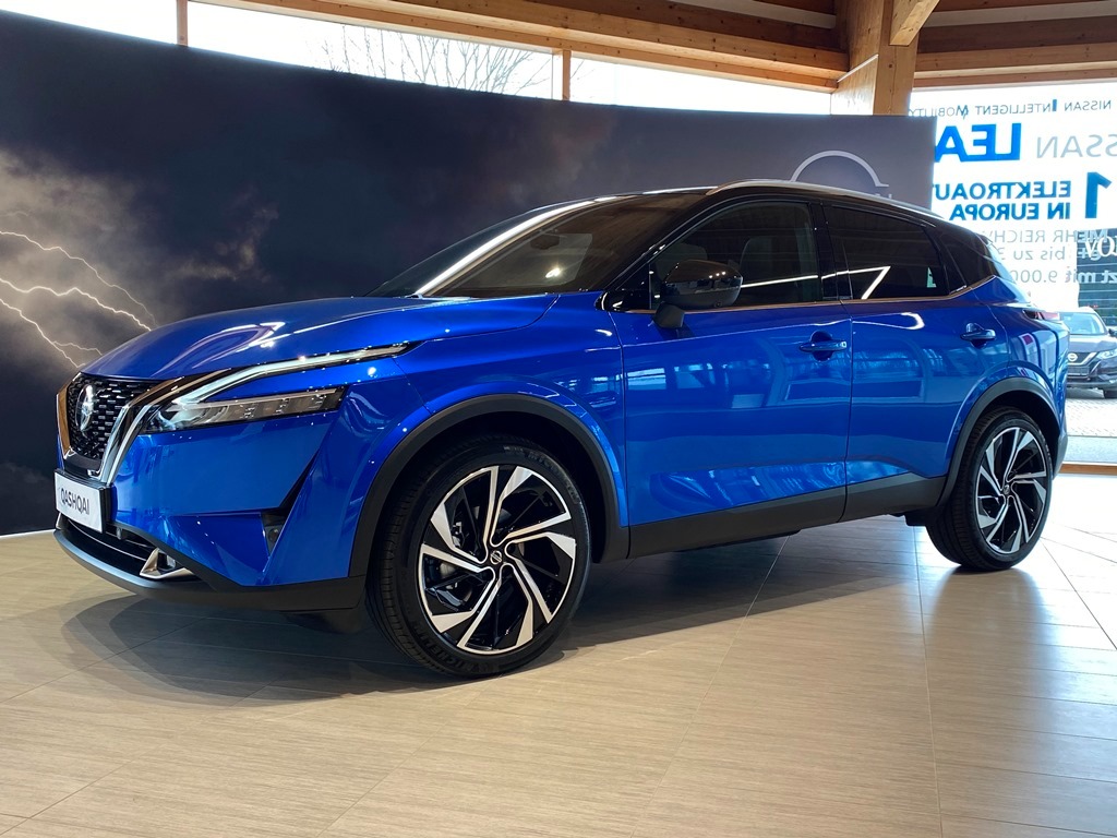 Nissan Qashqai J12  1.3 DIG-T MHEV Premiere Edition Xtronic