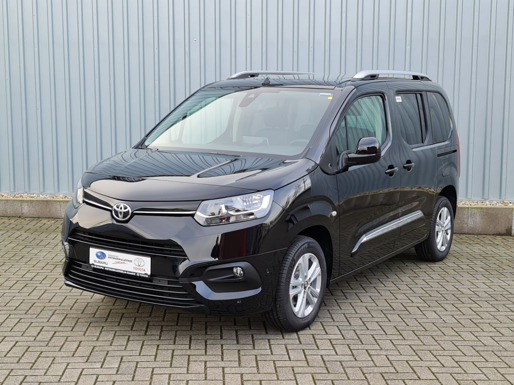 Toyota Proace City Verso 1.2 Turbo L1 Team Deutschland Behinderten-Rabatt LAGERFAHRZEUG image