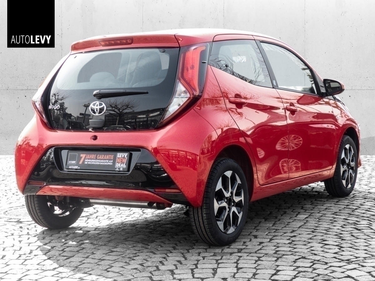 Toyota Aygo AB1  1.0 Team Deutschland x-shift