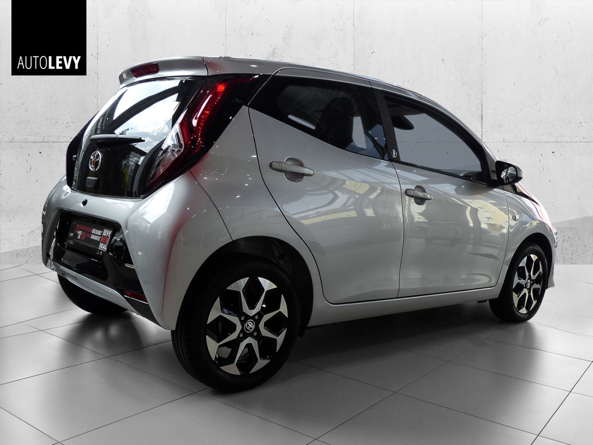 Toyota Aygo AB1  1.0 Team Deutschland x-shift