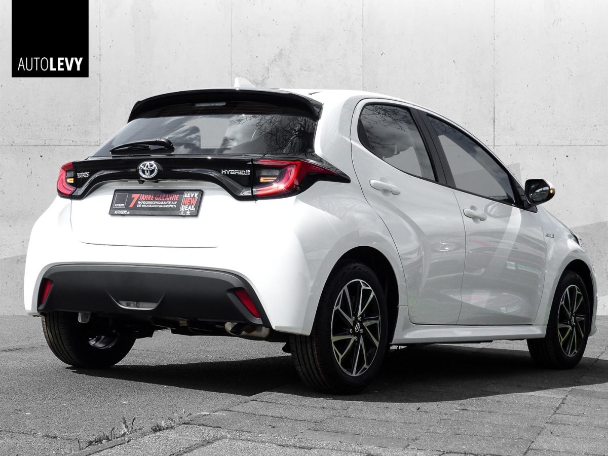 Toyota Yaris XP21  1.5 Hybrid Team Deutschland CVT