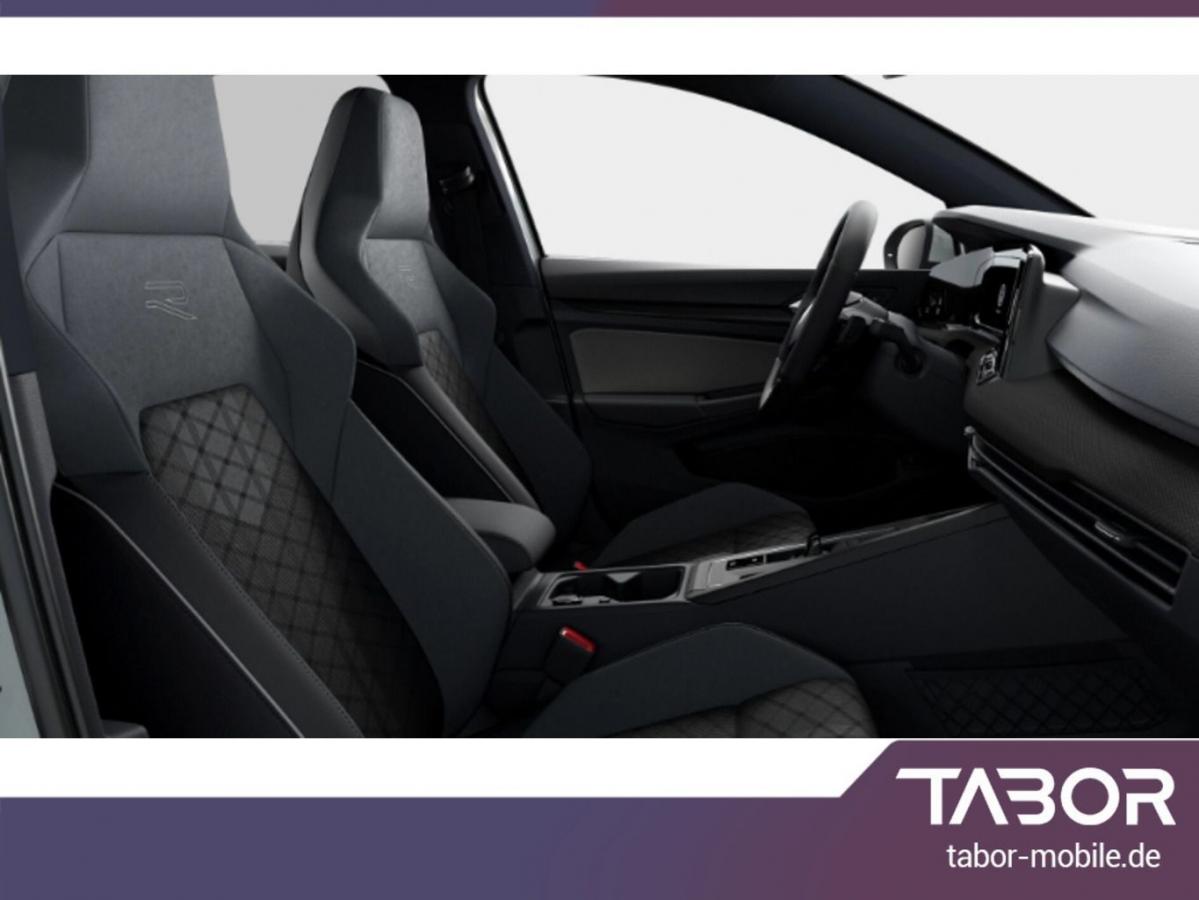 VW Golf VIII  Variant 2.0 TDI SCR R-Line DSG