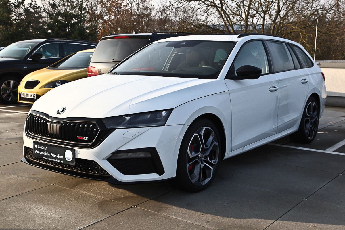 Skoda Octavia 4.Generation  Combi RS Plus 2.0 TSI DSG