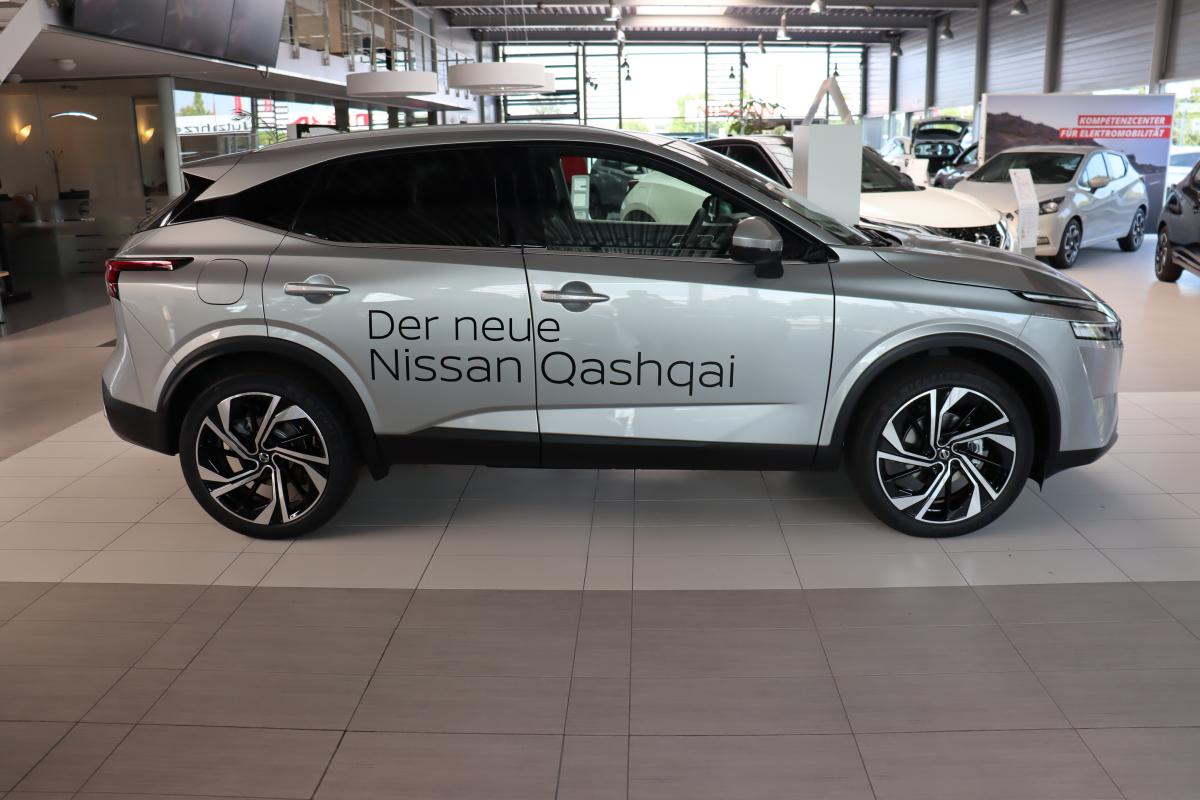 Nissan Qashqai J12  1.3 DIG-T MHEV Tekna 4x4 Xtronic