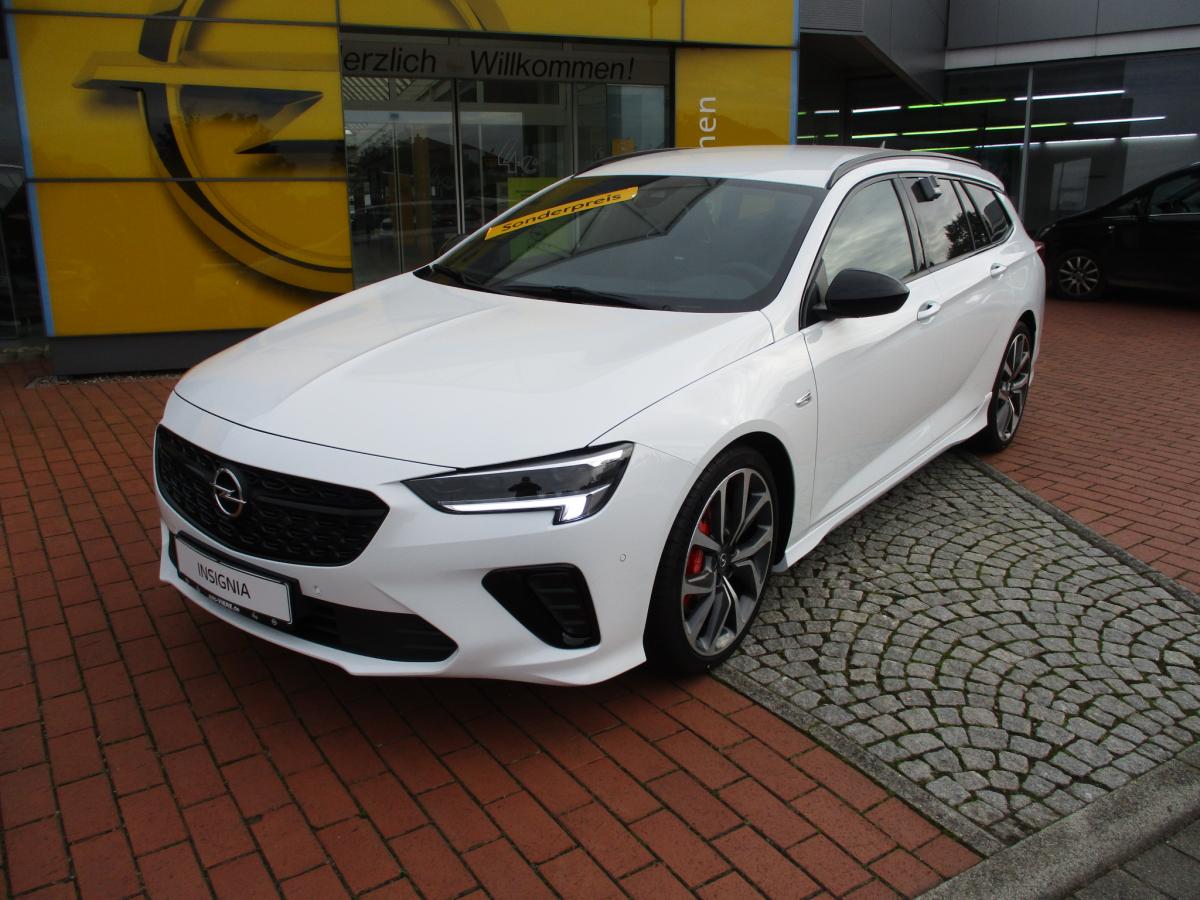 Opel Insignia B  Sports Tourer GSi 2.0 DI Turbo 4x4 Automatik