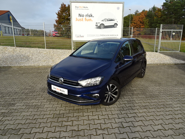 VW Golf VIII  1.5 TSI ACT R-Line
