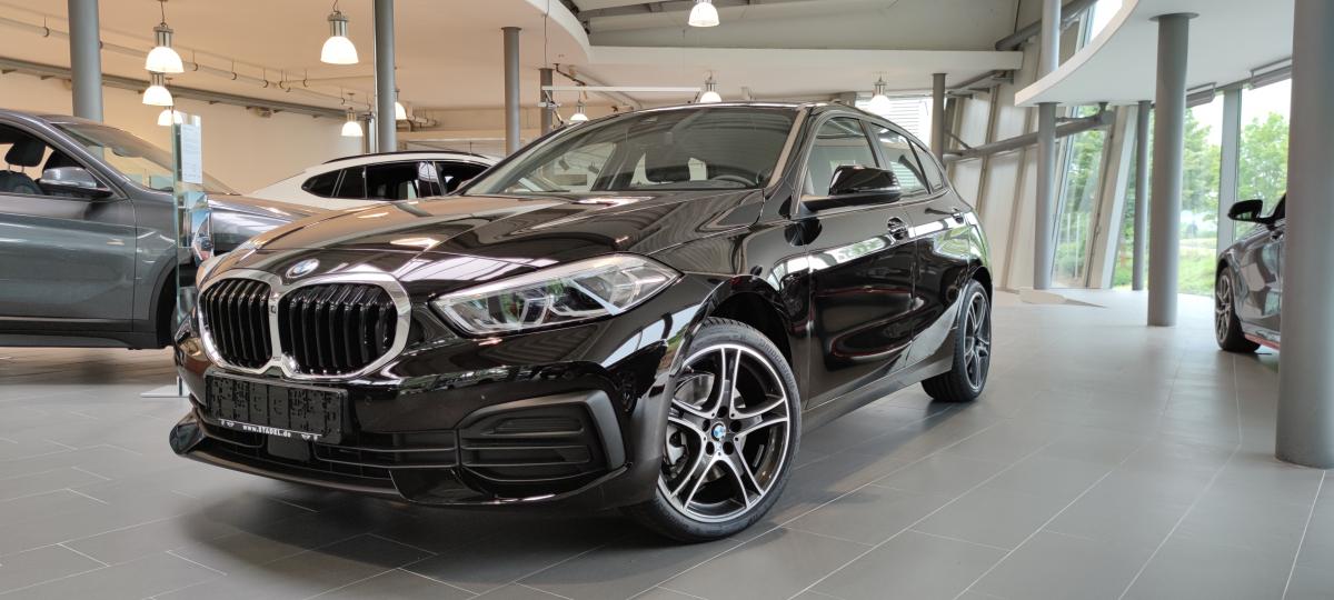 BMW 1er-Reihe F40 118i Advantage Steptronic (DKG)