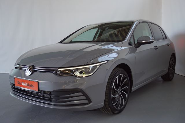 VW Golf VIII  1.5 TSI ACT R-Line