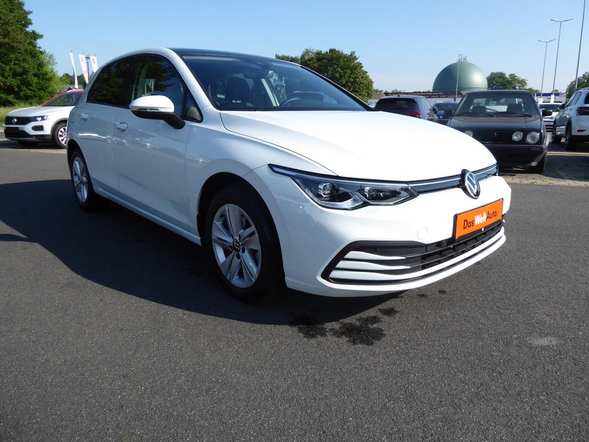 VW Golf VIII  Variant 2.0 TDI SCR Life DSG