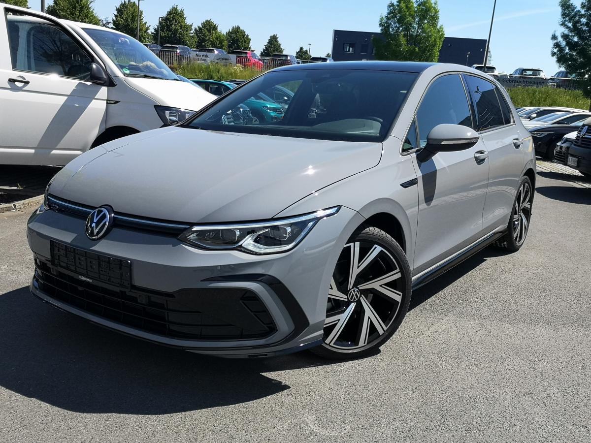 VW Golf VIII  Variant 2.0 TDI SCR Life DSG
