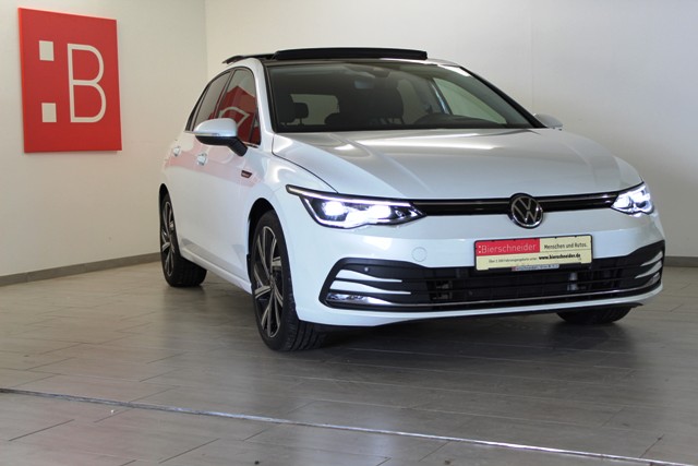 VW Golf VIII  Variant 2.0 TDI SCR Style DSG