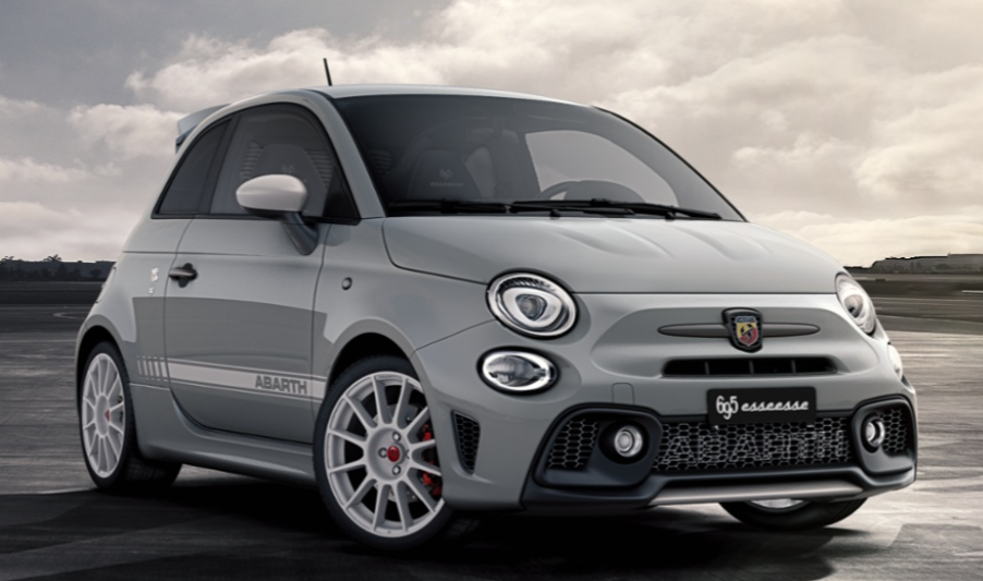 Abarth 695 1.4 180 PS - SONDERMODELL 695 ESSEESSE - ALCANTARA - BREMBO -AKRAPOVIC - SPOILER! image