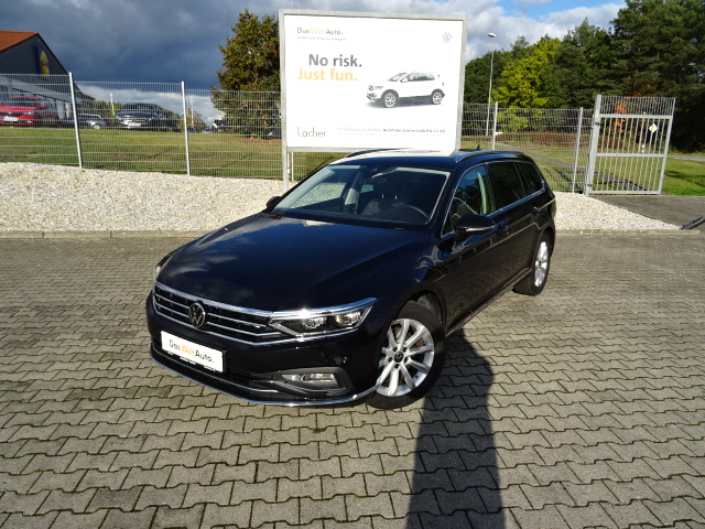 VW Passat B8  Variant 2.0 TDI SCR Elegance DSG