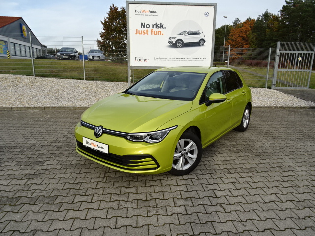 VW Golf VIII  1.5 TSI ACT R-Line