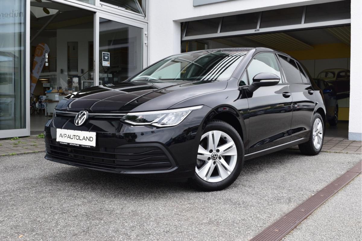 VW Golf VIII  Variant 2.0 TDI SCR Life DSG