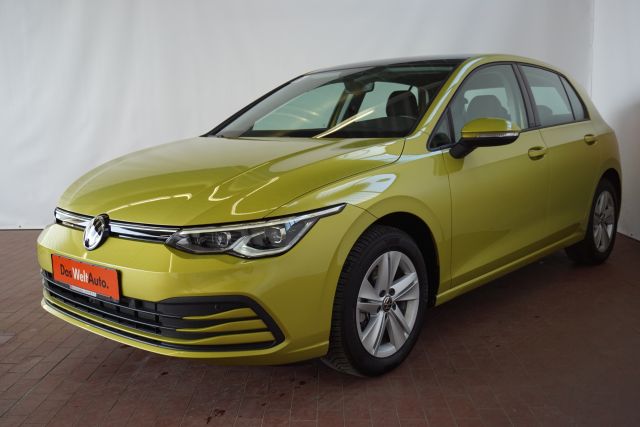VW Golf VIII  Variant 2.0 TDI SCR Life DSG