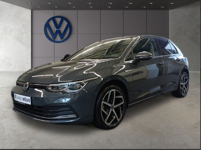 VW Golf VIII  Variant 1.5 TSI Style