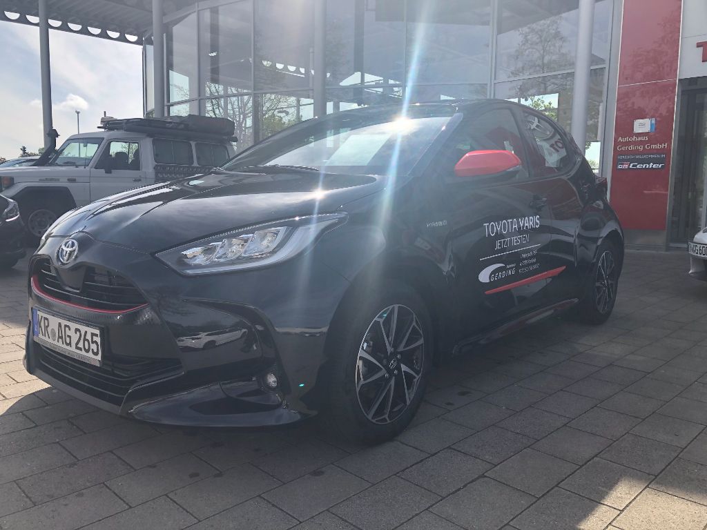 Toyota Yaris Cross 1.Generation  1.5 Hybrid Business Edition 2WD CVT
