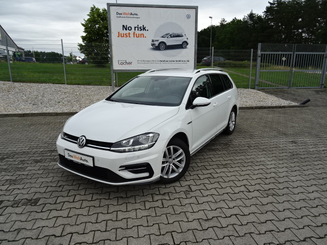 VW Golf VIII  Variant 2.0 TDI SCR R-Line DSG