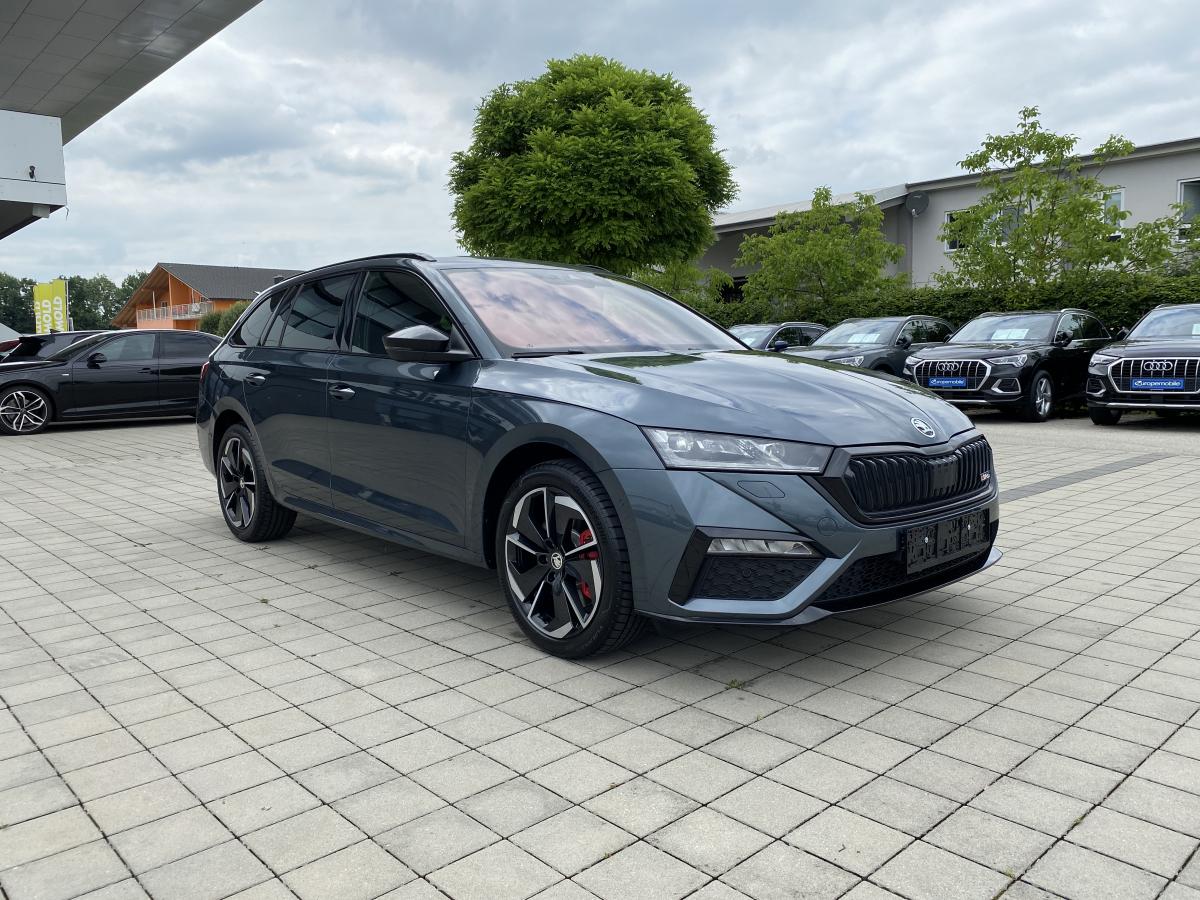 Skoda Octavia 4.Generation  Combi RS 1.4 TSI iV First Edition DSG