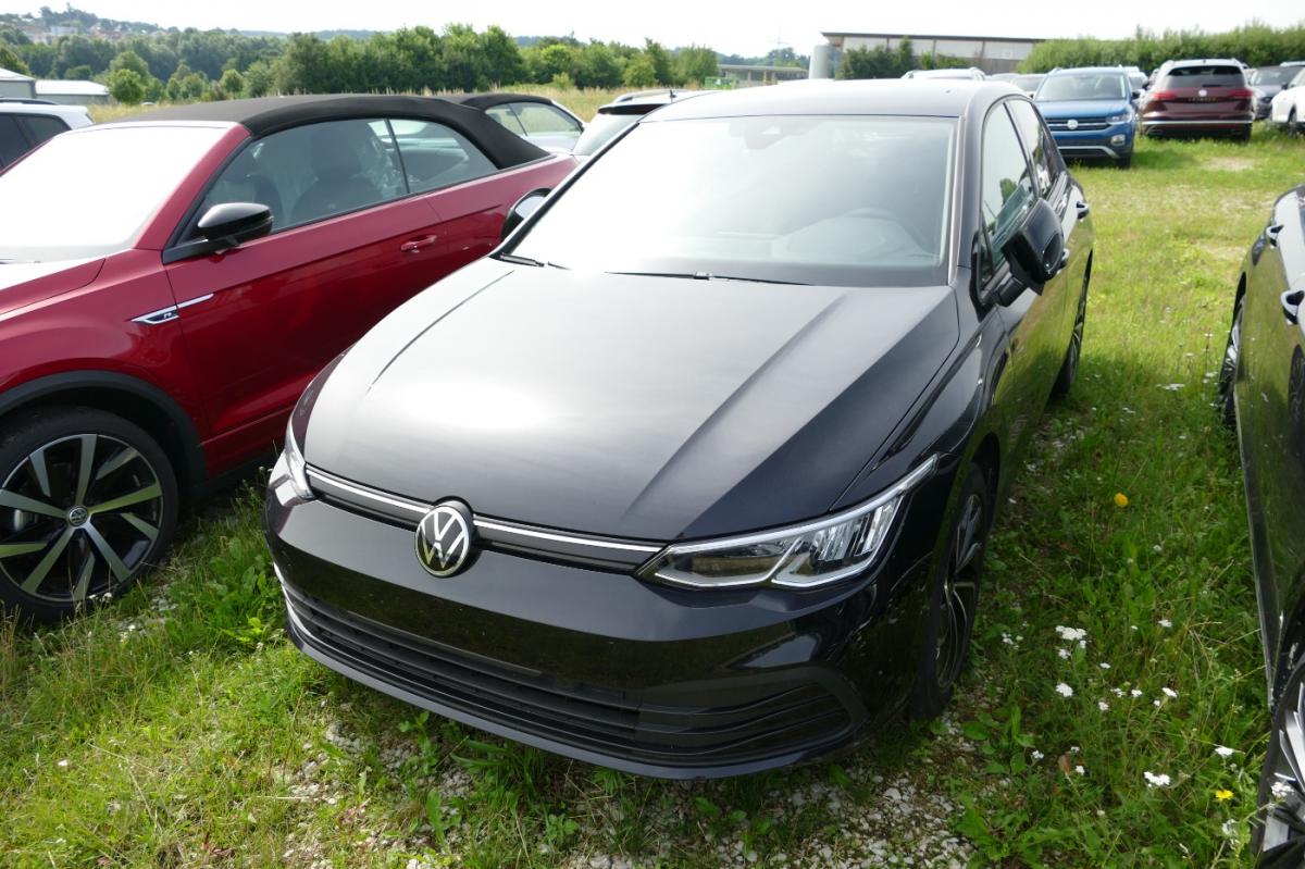 VW Golf VIII  Variant 2.0 TDI SCR Life
