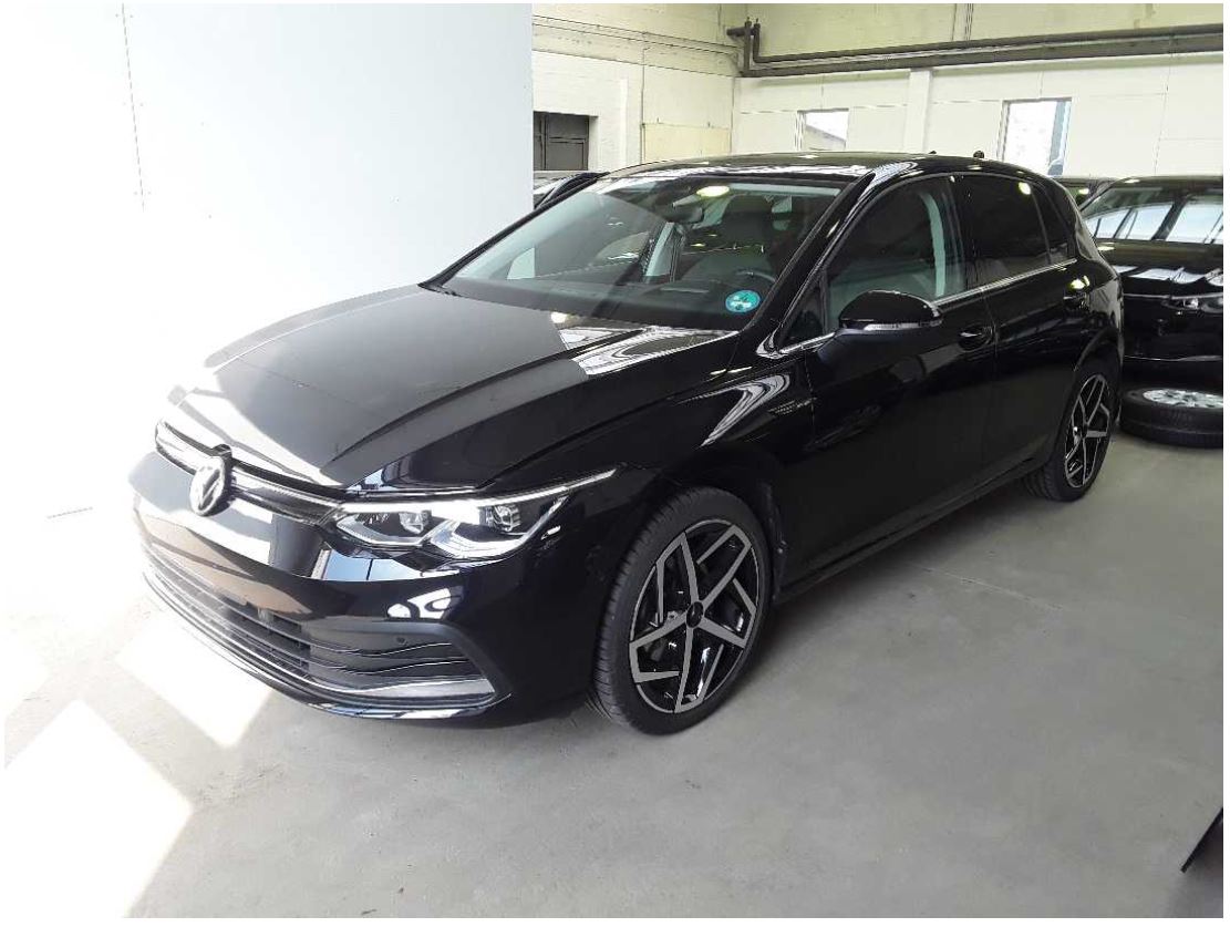 VW Golf VIII  1.5 TSI ACT UNITED