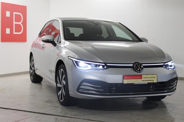 VW Golf VIII  Variant 1.5 eTSI Style DSG