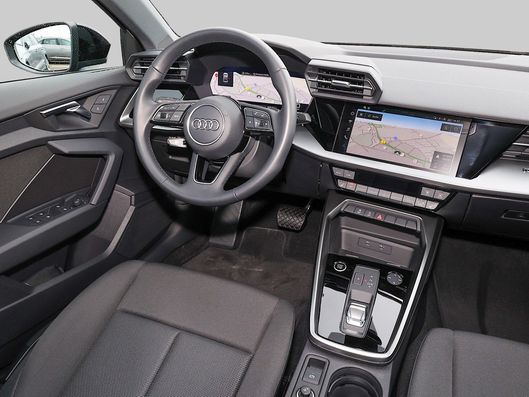 AUDI A3 Limousine 30 TFSI advanced Navi ACC SitzH Alu image