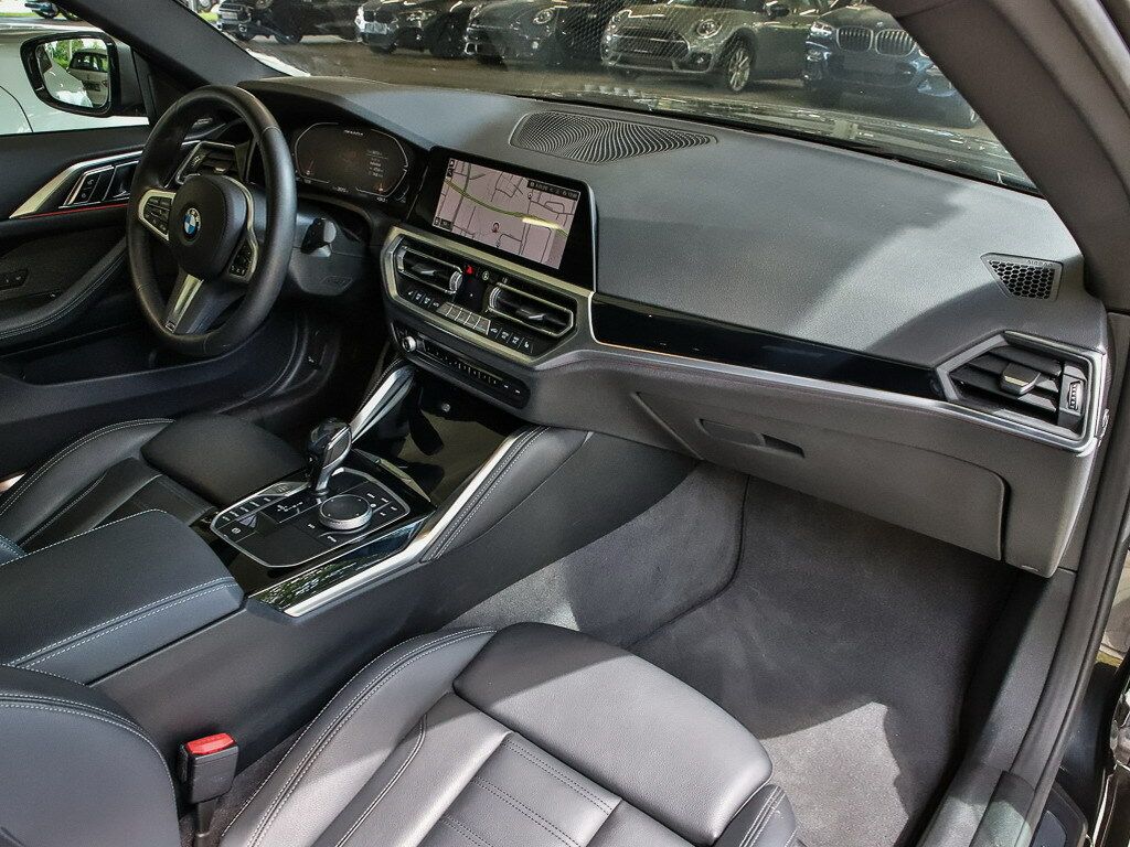 BMW 440i Md xDrive Coupé, LED, Navi, Head-Up, Schiebed., H/K, Driv.Ass., Park.Ass.+, Memory, Keyless, uvm. image