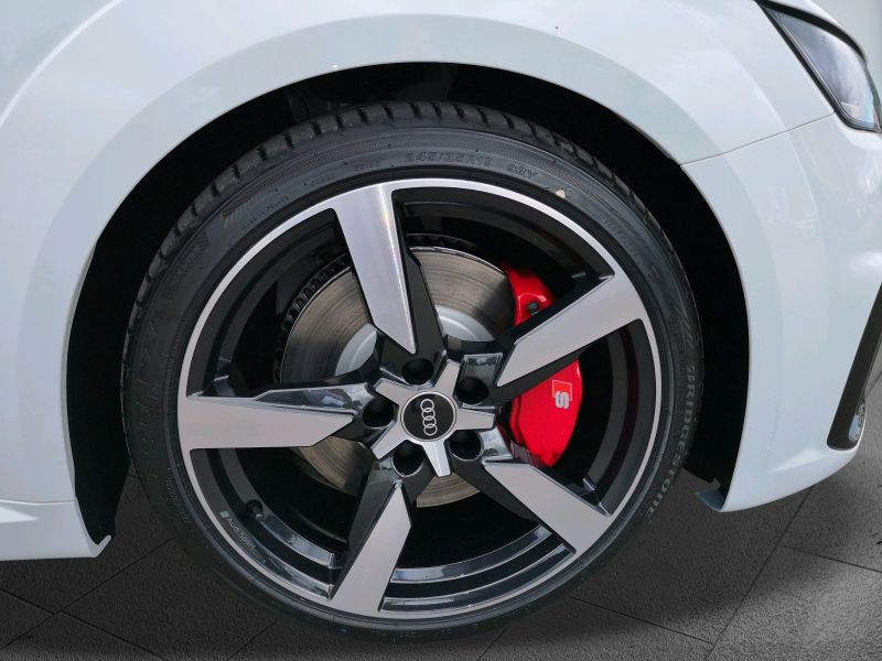 Audi TT Roadster 45 TFSI quattro/ S-line Competition/ MMI Plus/ Einparkhile Plus/ Bang & Olufsen/ Technolog image