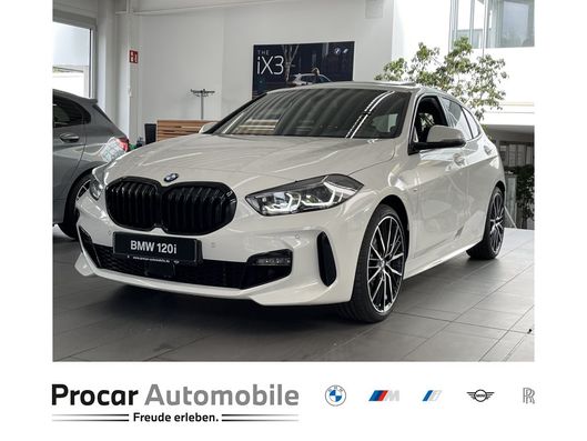 BMW 1er-Reihe F40 120i Sport Line Steptronic (DKG)