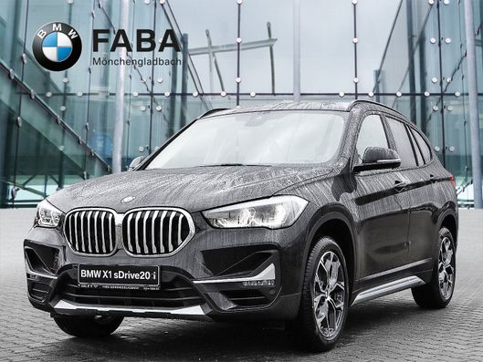 BMW X1 F48  sDrive20i Advantage Steptronic (DKG)