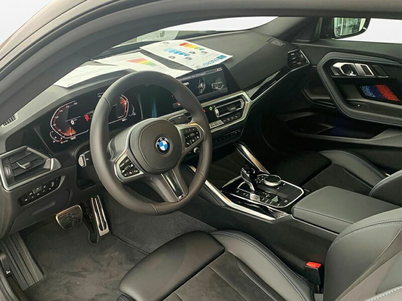 BMW 2er-Reihe G42 220i Coupe M Sport Steptronic
