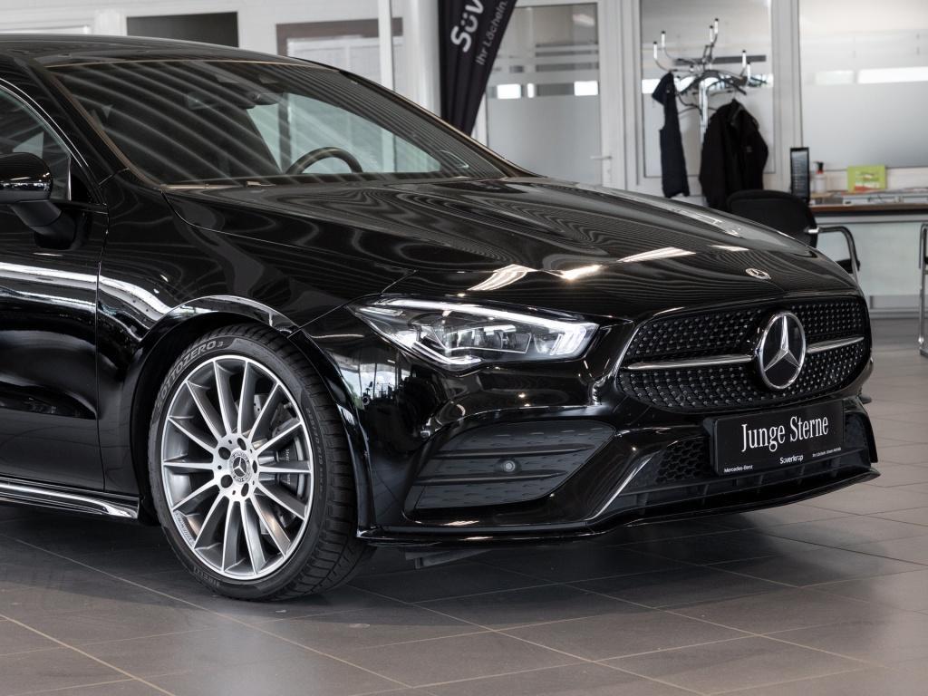 Mercedes-Benz CLA 118  Shooting Brake 200 d AMG Line 8G-DCT