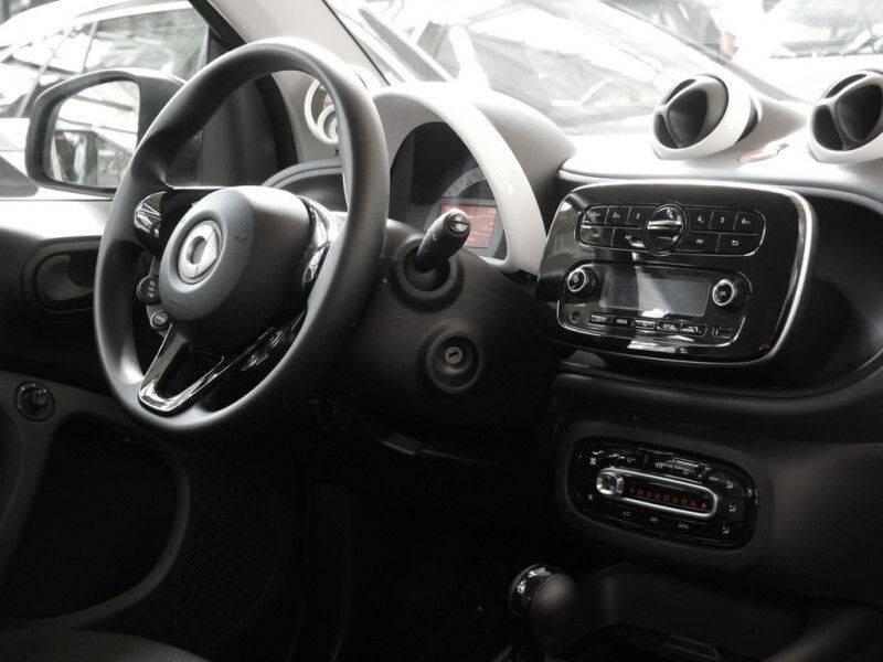 smart fortwo 453  coupe EQ passion