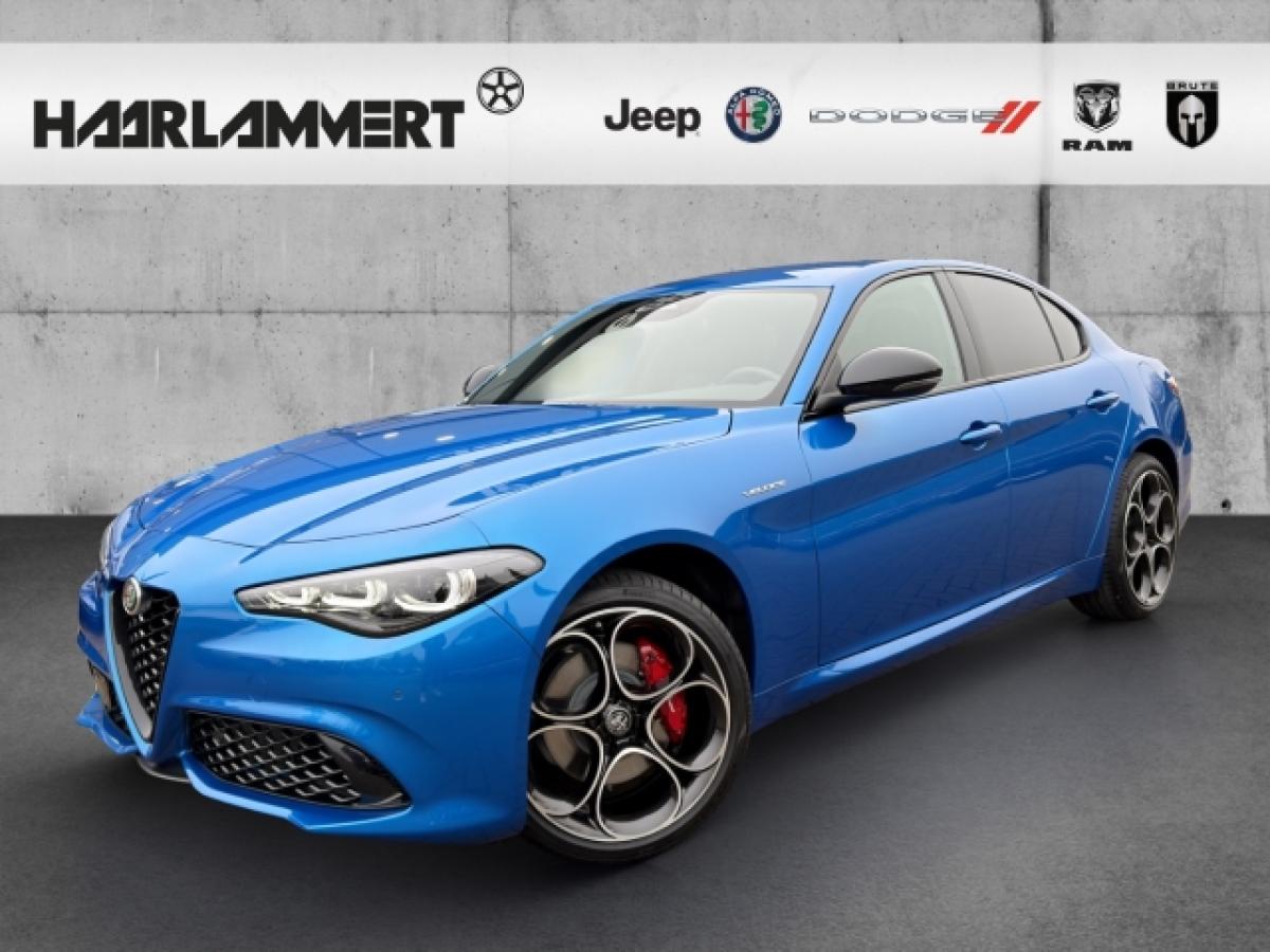 Alfa Romeo Giulia Veloce Q4 2.0 PDC+KAMERA+NAVI+CARPLAY+SHZ image