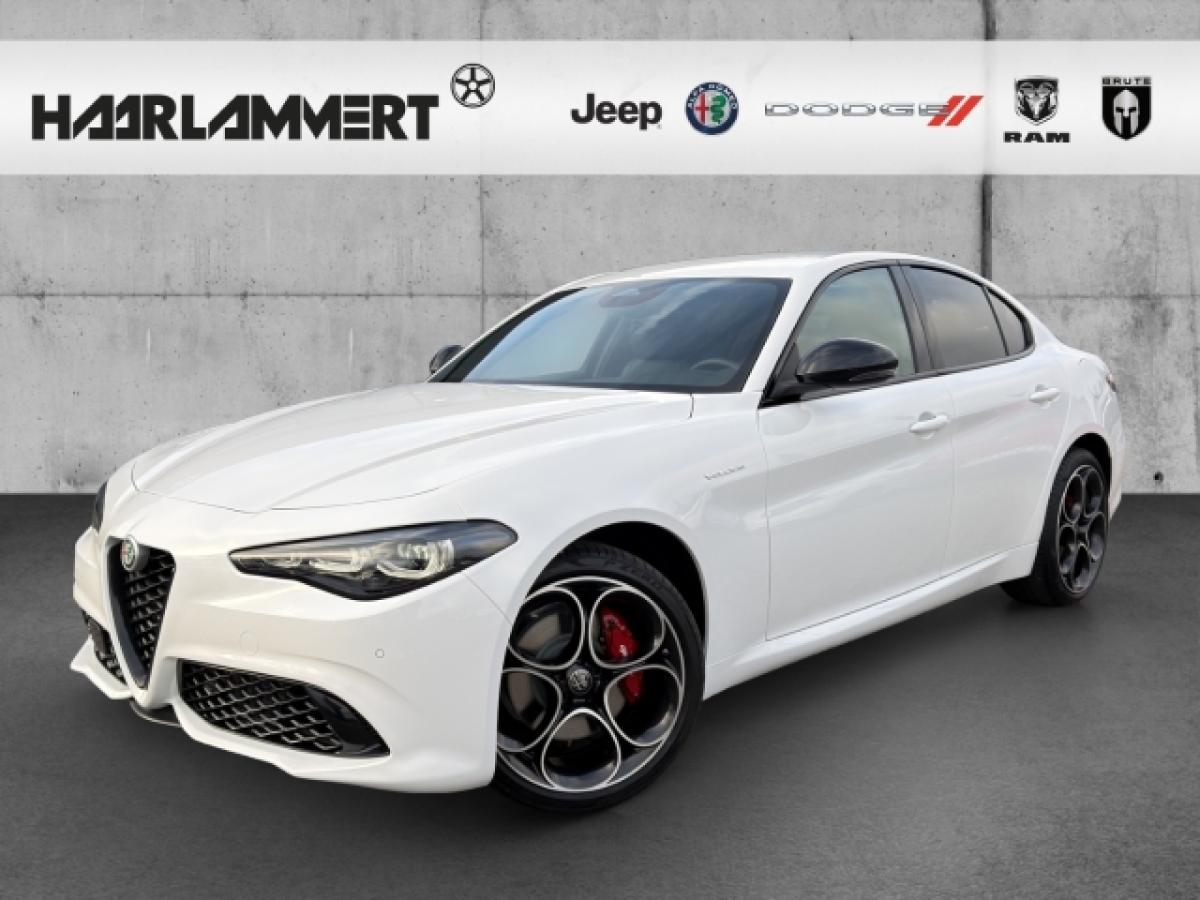 Alfa Romeo Giulia Veloce Q4 2.0 PDC+KAMERA+NAVI+CARPLAY+SHZ image