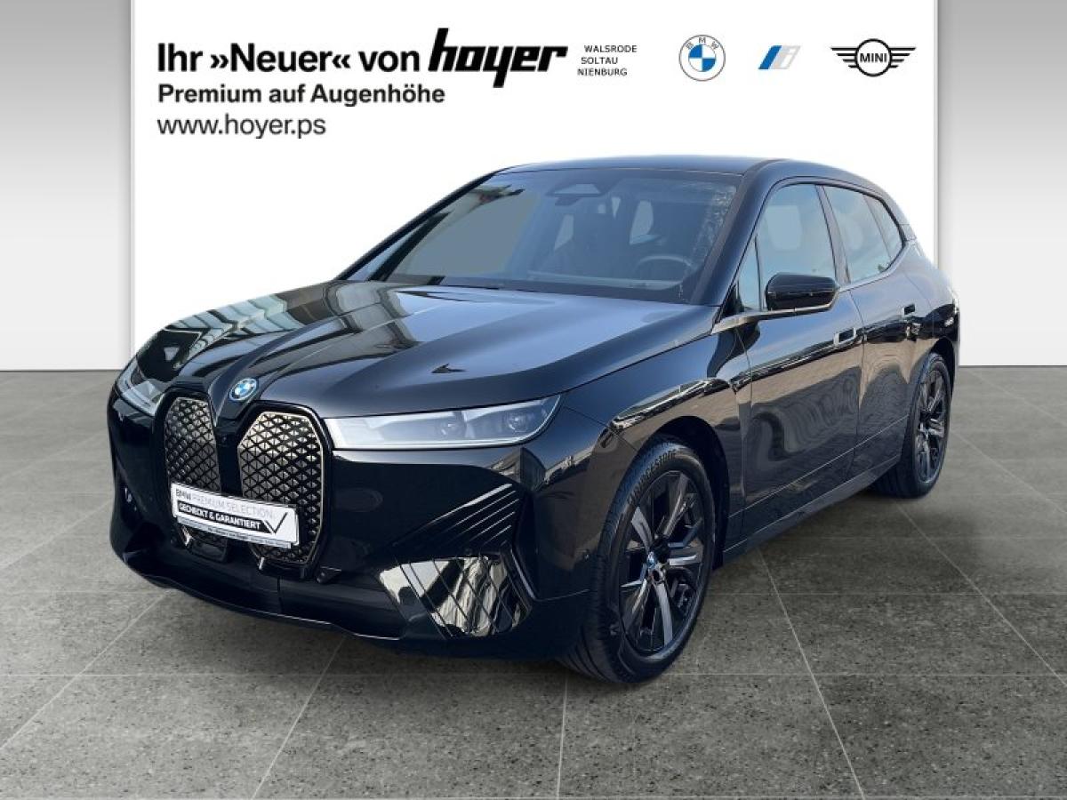 BMW ix xDrive40 image