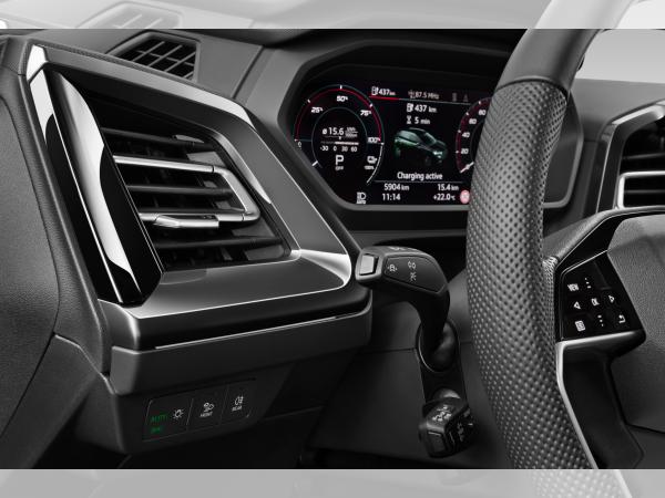 Audi Q4 e-tron Q4 SUV e-tron performance ACC AHK AUT HUD image