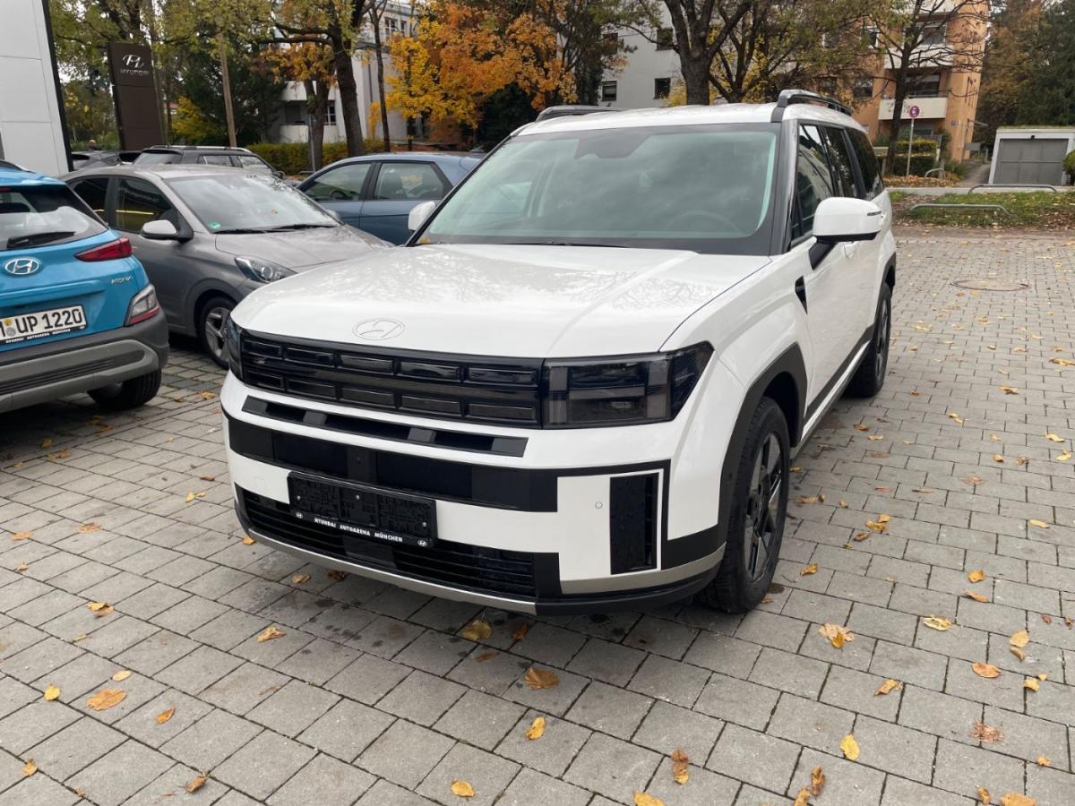 Hyundai SANTA FE Plug-In Signature image