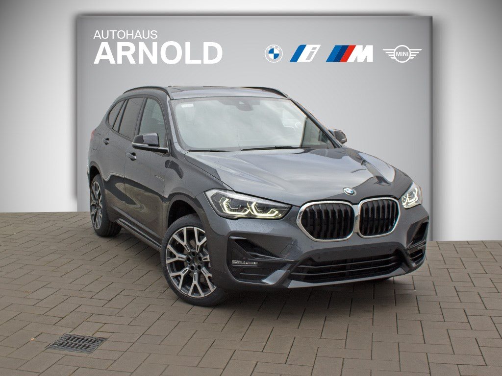 BMW X1 F48  sDrive20i Sport Line Steptronic (DKG)