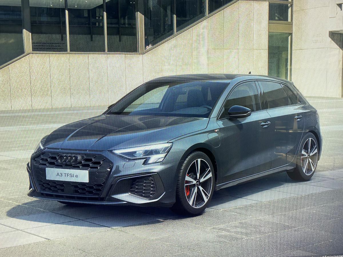 Audi A3 8Y  Sportback 45 TFSI e S line S tronic