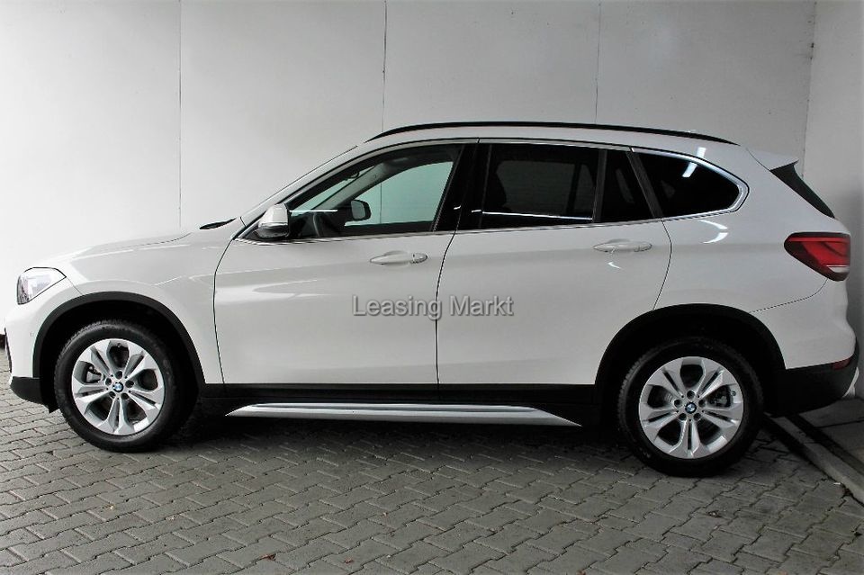 BMW X1 F48  sDrive20i Sport Line Steptronic (DKG)