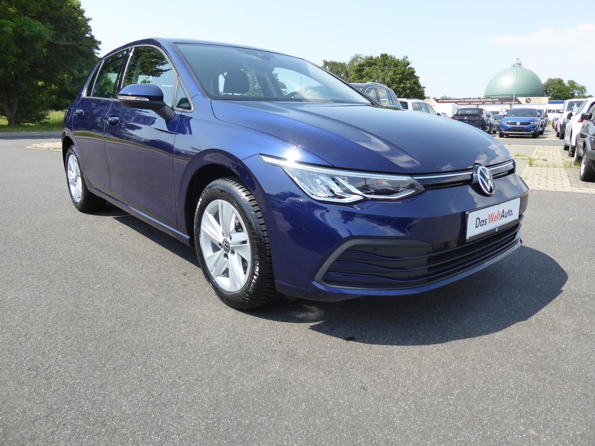 VW Golf VIII  Variant 2.0 TDI SCR Life DSG