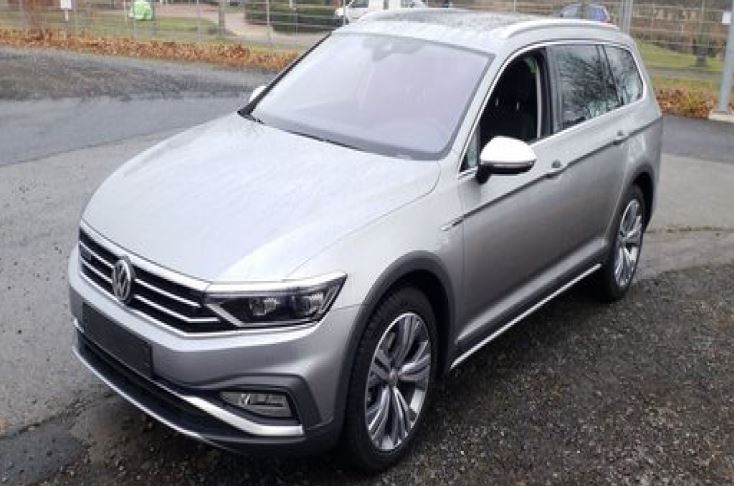 VW Passat B8  Variant 2.0 TDI SCR Elegance DSG